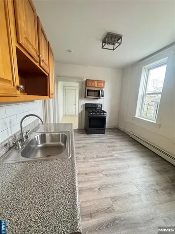 178 Howe Avenue Passaic NJ 07055