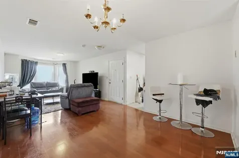 606 19th Street Newark NJ 07103