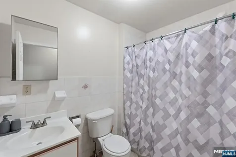 606 19th Street Newark NJ 07103