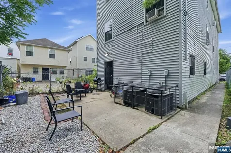 606 19th Street Newark NJ 07103
