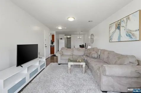 606 19th Street Newark NJ 07103