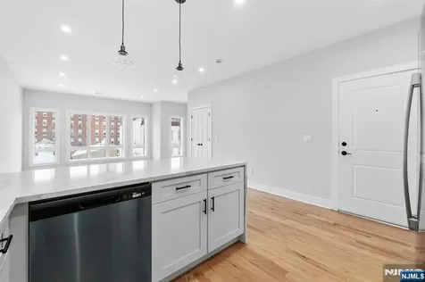 441 John Street East Newark NJ 07029