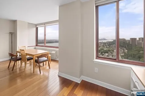 100 Old Palisade Road Fort Lee NJ 07024
