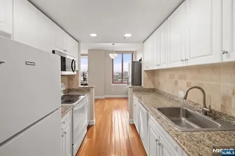 100 Old Palisade Road Fort Lee NJ 07024