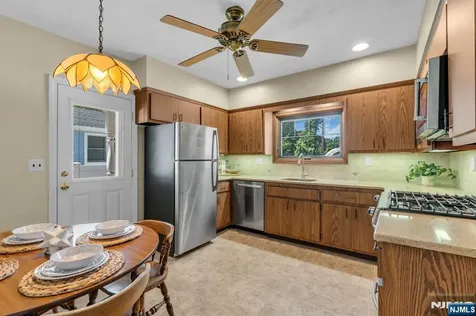 122 Herbert Avenue Closter NJ 07624