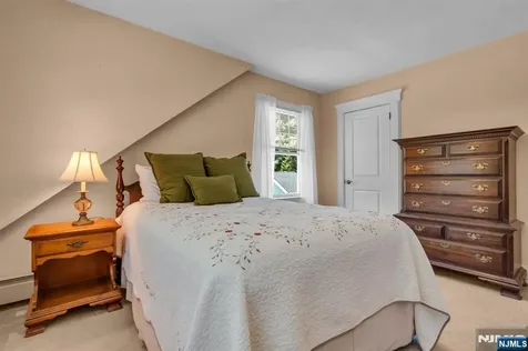 122 Herbert Avenue Closter NJ 07624