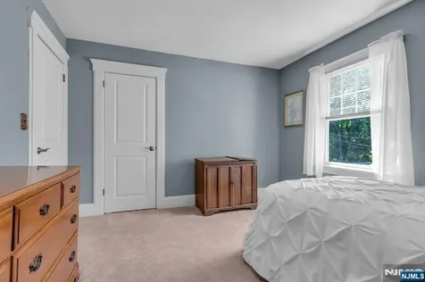 122 Herbert Avenue Closter NJ 07624