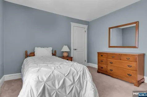 122 Herbert Avenue Closter NJ 07624