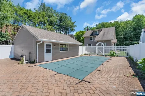 122 Herbert Avenue Closter NJ 07624