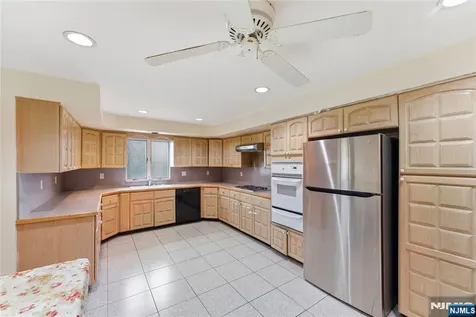 767 Kingsland Avenue Ridgefield NJ 07657