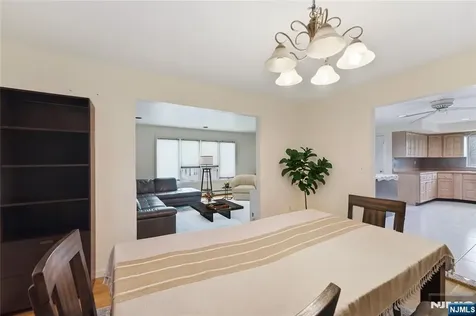 767 Kingsland Avenue Ridgefield NJ 07657