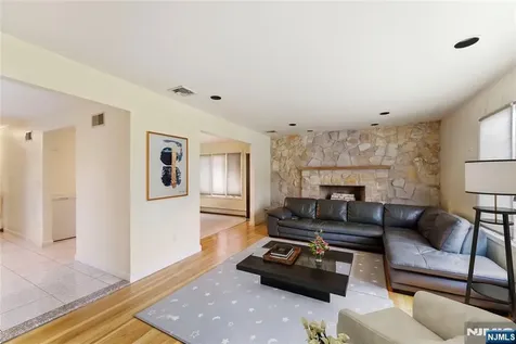 767 Kingsland Avenue Ridgefield NJ 07657