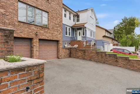 767 Kingsland Avenue Ridgefield NJ 07657