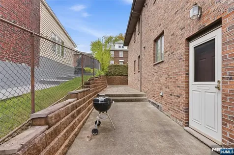 767 Kingsland Avenue Ridgefield NJ 07657