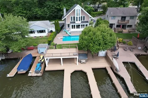 17 Forest Lake Drive West Milford NJ 07421