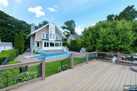 17 Forest Lake Drive West Milford NJ 07421