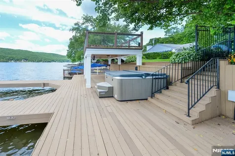 17 Forest Lake Drive West Milford NJ 07421