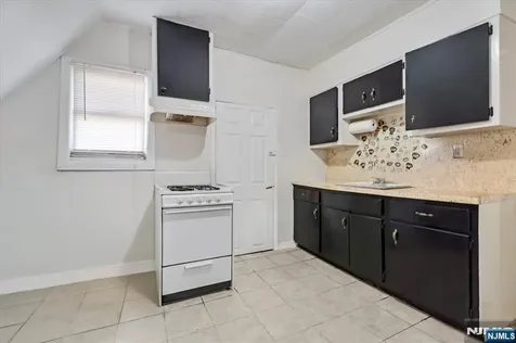 94 Manchester Avenue Paterson NJ 07502