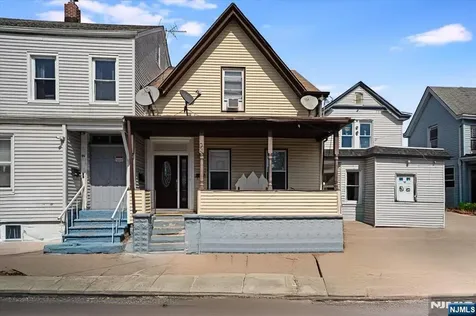 94 Manchester Avenue Paterson NJ 07502