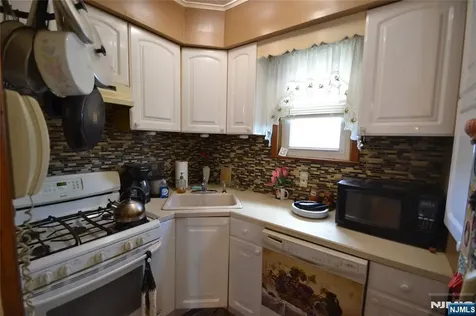 82 Christie Avenue Clifton NJ 07011