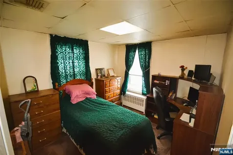 82 Christie Avenue Clifton NJ 07011