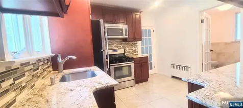 524 Oregon Avenue Cliffside Park NJ 07010