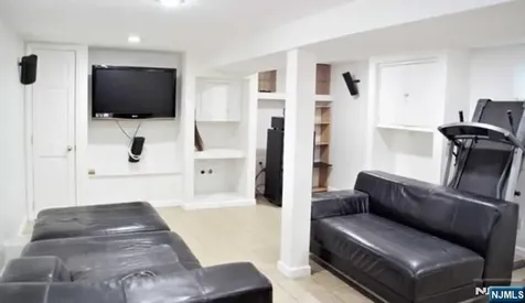 524 Oregon Avenue Cliffside Park NJ 07010