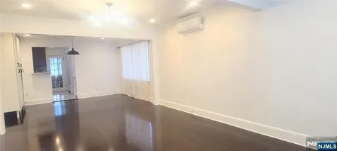 524 Oregon Avenue Cliffside Park NJ 07010