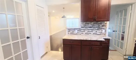 524 Oregon Avenue Cliffside Park NJ 07010