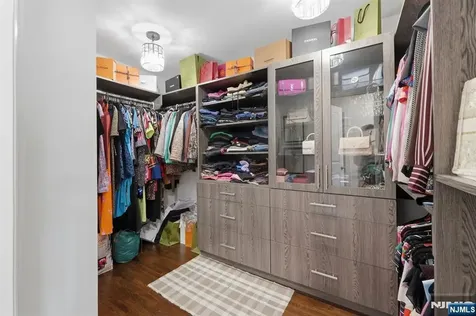 70 Mcelroy Avenue Fort Lee NJ 07024