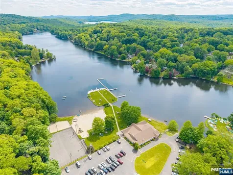 55 Marcia Road Ringwood NJ 07456
