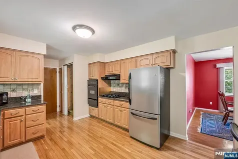 37 Wolfe Drive Wanaque NJ 07465