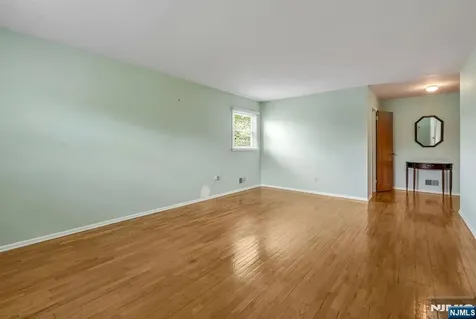 37 Wolfe Drive Wanaque NJ 07465