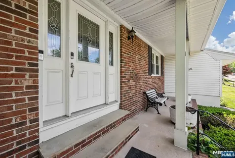 37 Wolfe Drive Wanaque NJ 07465