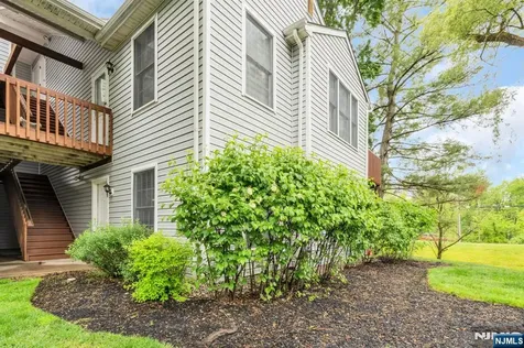 82 Stonyridge Drive Lincoln Park Borough NJ 07035