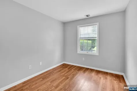 82 Stonyridge Drive Lincoln Park Borough NJ 07035