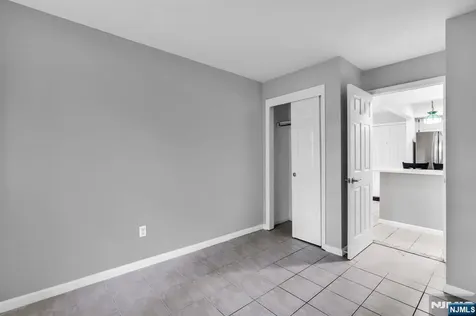 82 Stonyridge Drive Lincoln Park Borough NJ 07035