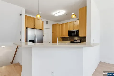 131 Brittany Court Clifton NJ 07013