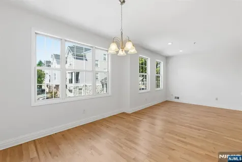 131 Brittany Court Clifton NJ 07013
