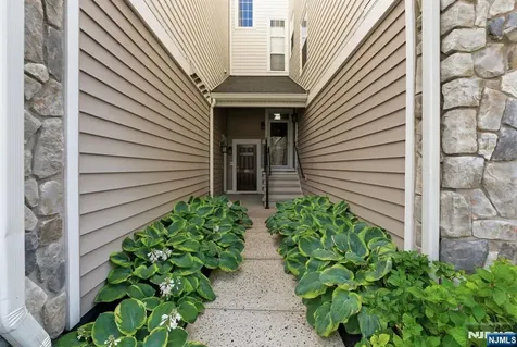 131 Brittany Court Clifton NJ 07013