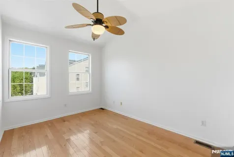 131 Brittany Court Clifton NJ 07013