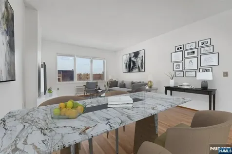 110 City Place Edgewater NJ 07020