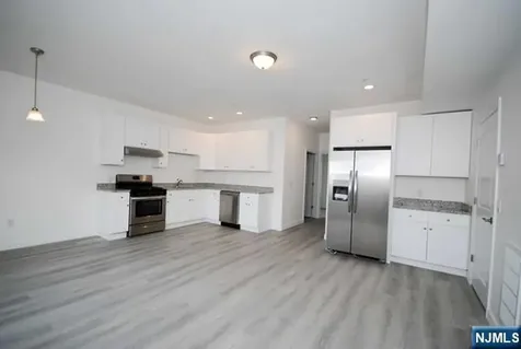 754 Paterson Avenue East Rutherford NJ 07073