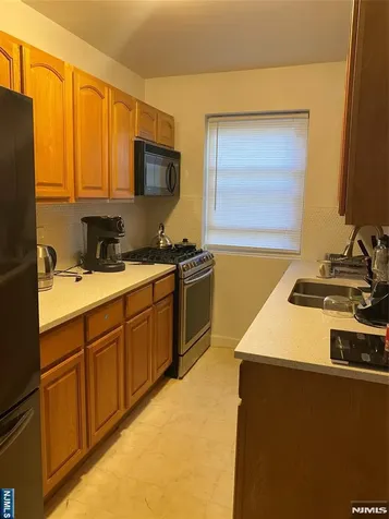 1500 Terrace Circle Teaneck NJ 07666