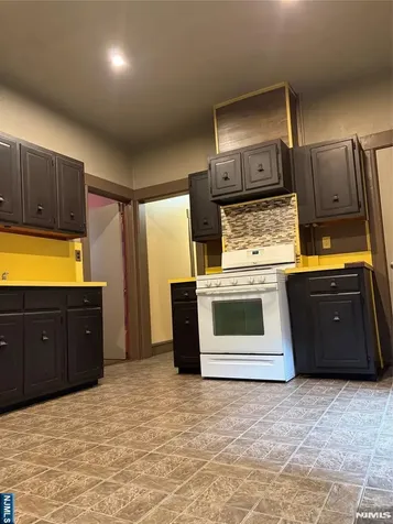 157 Hamilton Avenue Passaic NJ 07055