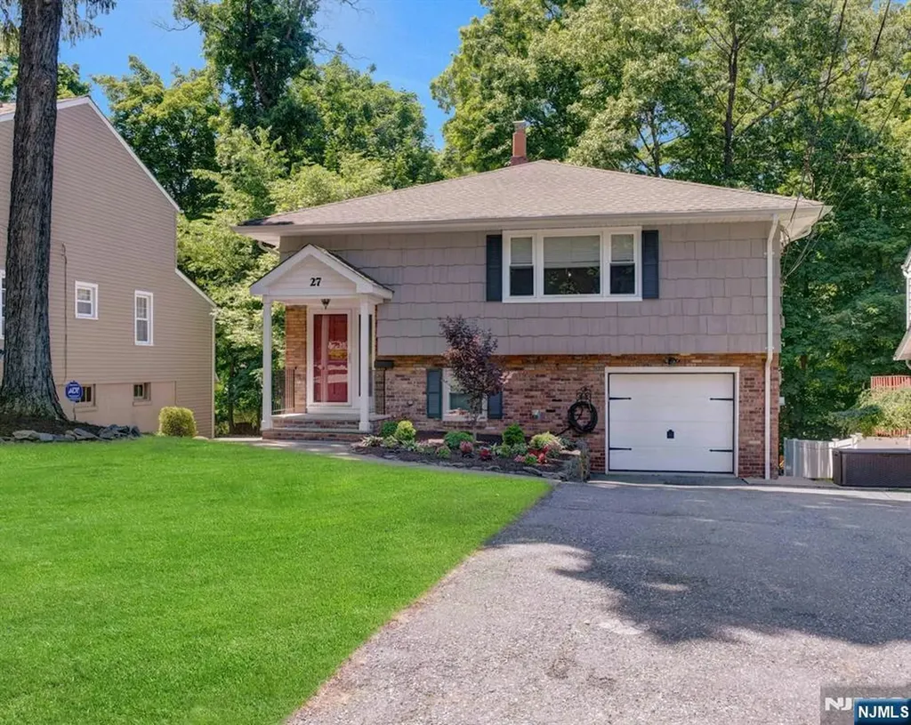 27 Shady Terrace Wayne NJ 07470