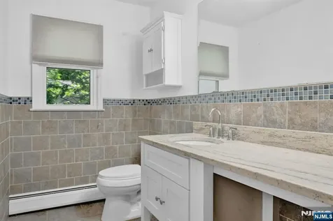 27 Shady Terrace Wayne NJ 07470