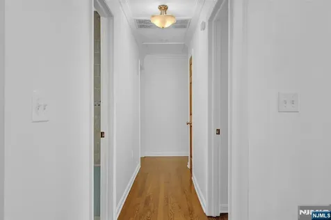 27 Shady Terrace Wayne NJ 07470