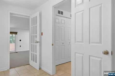 27 Shady Terrace Wayne NJ 07470