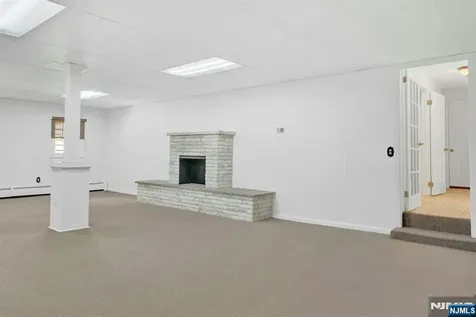 27 Shady Terrace Wayne NJ 07470